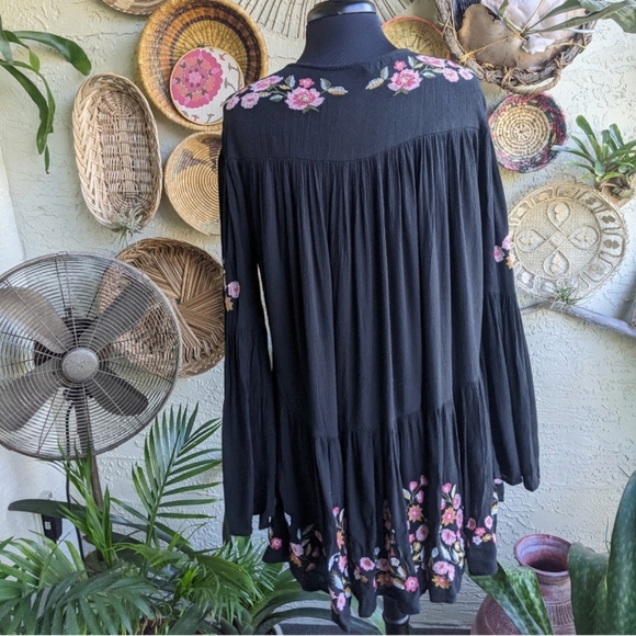 Free People XS Te Amo Mini Dress Embroidered Black - Picture 6 of 16